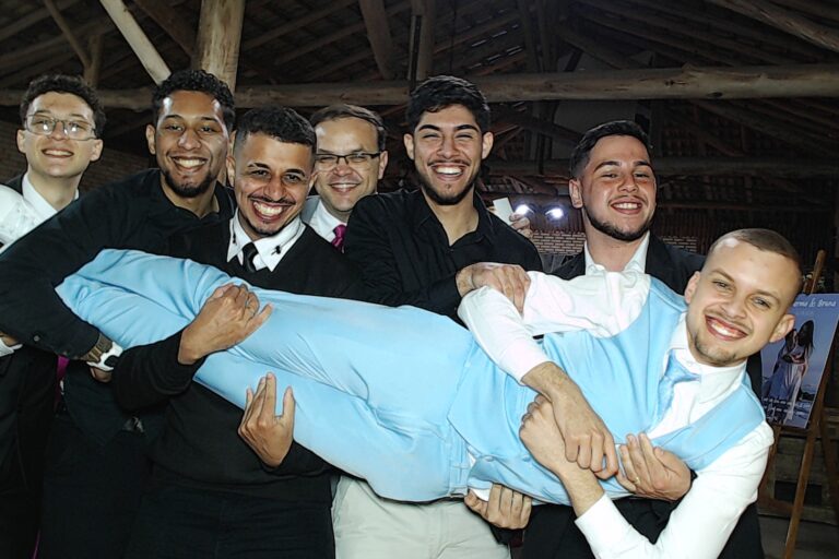 b405f2ad50c24e7593506215a94ec7b4_20250906_215416_NwYG2x2I+1